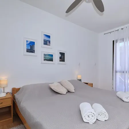 Hibis, No 3 Starigrad Paklenica