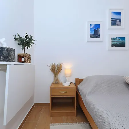 Hibis, No 3 Starigrad Paklenica