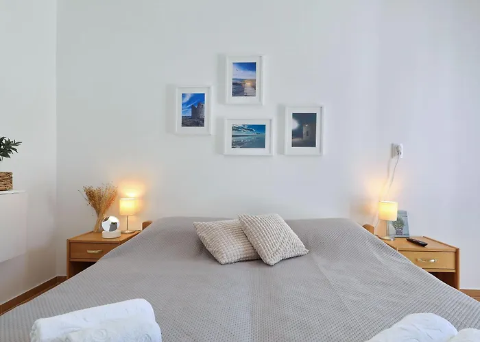 Hibis, No 3 * Starigrad Paklenica