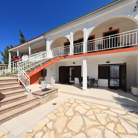 Hibis, No 3 Apartamento