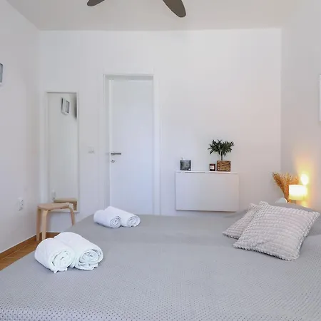 Penzion Hibis, No 3 3*